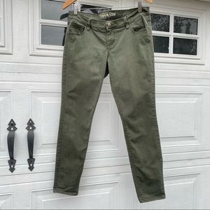 Size 14 Old Navy Rockstar jeans in olive/army green